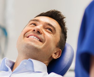 Geriausi Vilniaus odontologai atsako į klausimus apie dantų implantus